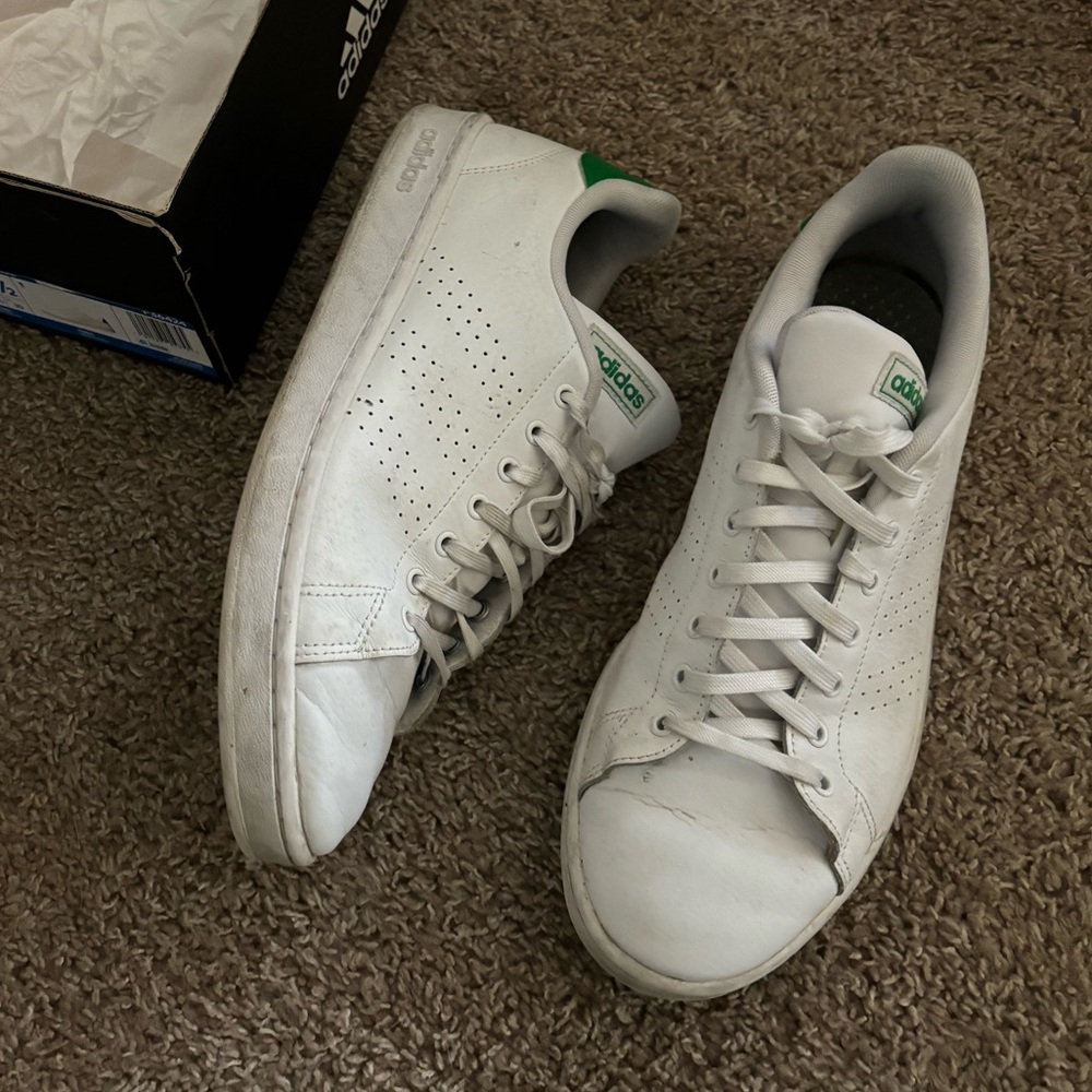 adidas advantage sneakers